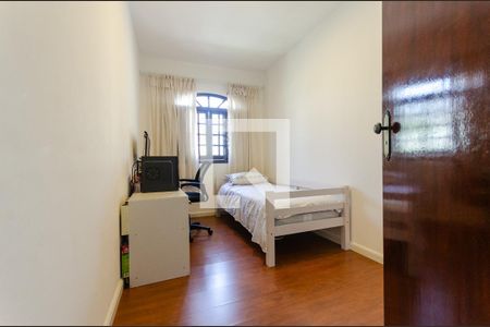 Quarto 1 de casa para alugar com 3 quartos, 250m² em Jardim São Ricardo, São Paulo