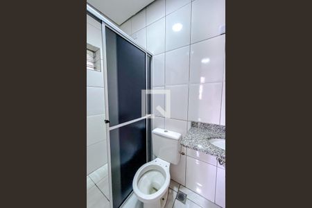 Banheiro da Suíte de kitnet/studio para alugar com 3 quartos, 65m² em Liberdade, São Paulo