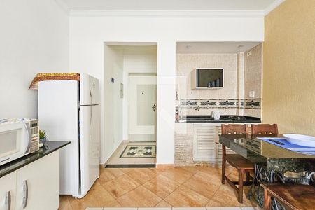 Cozinha de apartamento para alugar com 1 quarto, 35m² em Centro, Guarujá