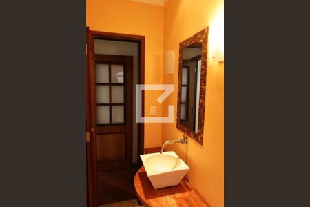 Casa à venda com 150m², 3 quartos e 2 vagasBanheiro