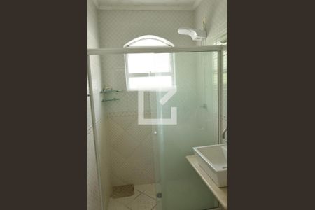 Casa à venda com 150m², 3 quartos e 2 vagasBanheiro do quarto 1