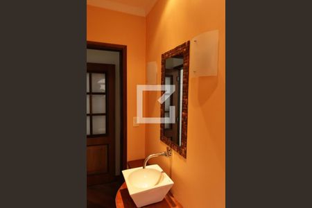 Casa à venda com 150m², 3 quartos e 2 vagasBanheiro