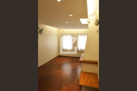 Casa à venda com 150m², 3 quartos e 2 vagassala