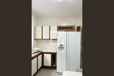 Casa à venda com 150m², 3 quartos e 2 vagascozinha