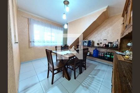 Casa à venda com 240m², 4 quartos e 1 vaga Casa à venda com 240m², 4 quartos e 1 vagaSala de Jantar