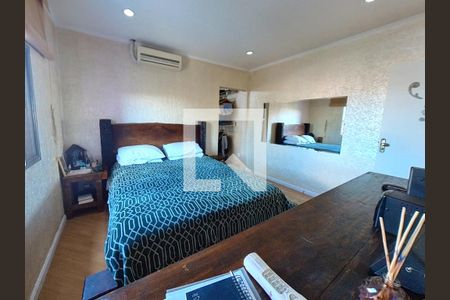 Casa à venda com 240m², 4 quartos e 1 vaga Casa à venda com 240m², 4 quartos e 1 vagaQuarto 4