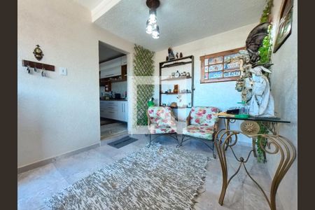 Sala 1 de casa à venda com 4 quartos, 240m² em Vila Marina, São Paulo