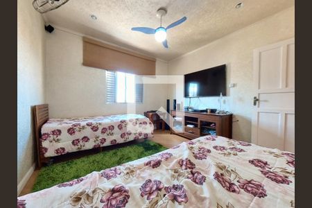 Casa à venda com 240m², 4 quartos e 1 vaga Casa à venda com 240m², 4 quartos e 1 vagaQuarto 3