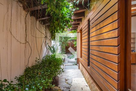 Casa à venda com 130m², 3 quartos e 2 vagasQuintal