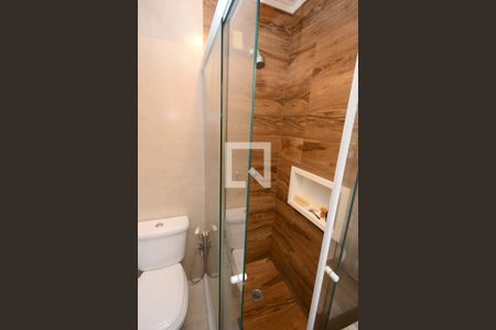 Casa à venda com 102m², 3 quartos e 3 vagasBanheiro da Suíte 1