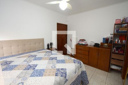 Casa à venda com 102m², 3 quartos e 3 vagasSuíte 1