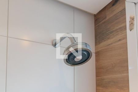 Casa de condomínio à venda com 188m², 3 quartos e 2 vagasBanheiro 1