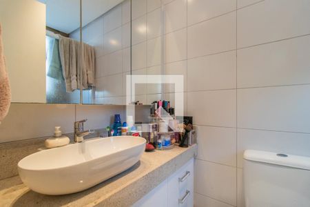 Casa de condomínio à venda com 188m², 3 quartos e 2 vagasBanheiro 1