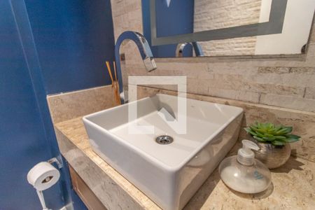 Lavabo de casa de condomínio à venda com 3 quartos, 188m² em Glória, Porto Alegre