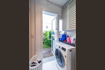 Casa de condomínio à venda com 188m², 3 quartos e 2 vagasCozinha e Área de Serviço