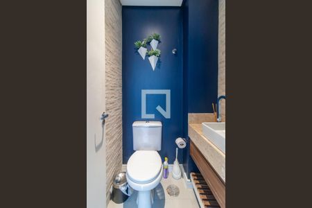 Lavabo de casa de condomínio à venda com 3 quartos, 188m² em Glória, Porto Alegre