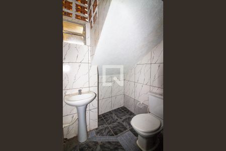 Lavabo  de casa para alugar com 1 quarto, 37m² em Jardim Presidente Dutra, Guarulhos