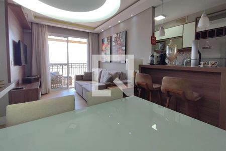 Sala de apartamento à venda com 2 quartos, 65m² em Cambuí, Campinas