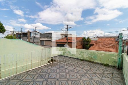 Casa à venda com 250m², 5 quartos e 2 vagas Casa à venda com 250m², 5 quartos e 2 vagasVaranda