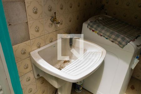 Casa à venda com 250m², 5 quartos e 2 vagas Casa à venda com 250m², 5 quartos e 2 vagasÁrea de Serviço