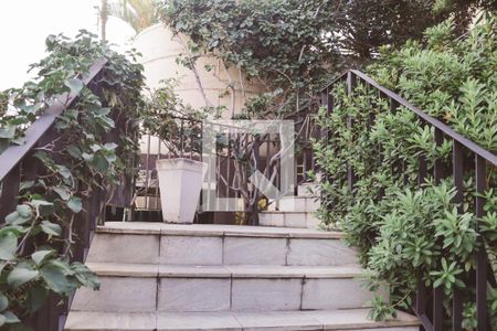 Apartamento à venda com 65m², 2 quartos e 1 vaga Apartamento à venda com 65m², 2 quartos e 1 vagaEntrada