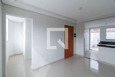 Sala  de apartamento à venda com 2 quartos, 65m² em Piratininga, Belo Horizonte