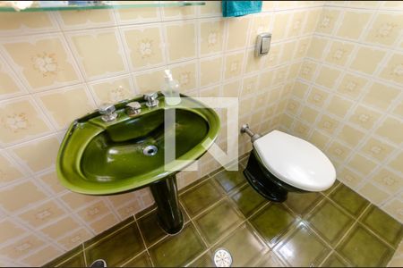 Casa à venda com 142m², 3 quartos e 2 vagasLavabo