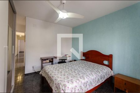 Casa à venda com 142m², 3 quartos e 2 vagasSuíte