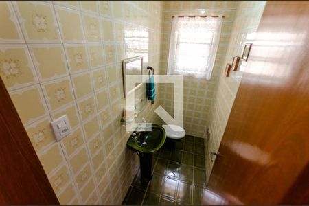 Casa à venda com 142m², 3 quartos e 2 vagasLavabo