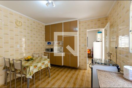 Casa à venda com 142m², 3 quartos e 2 vagasCozinha