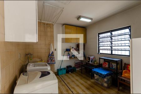 Casa à venda com 142m², 3 quartos e 2 vagasÁrea de Serviço