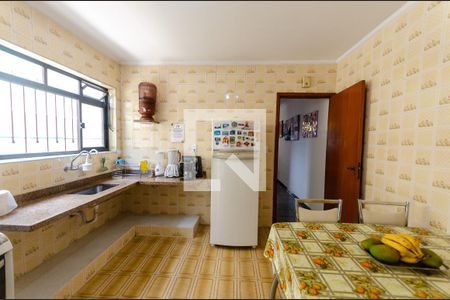 Casa à venda com 142m², 3 quartos e 2 vagasCozinha