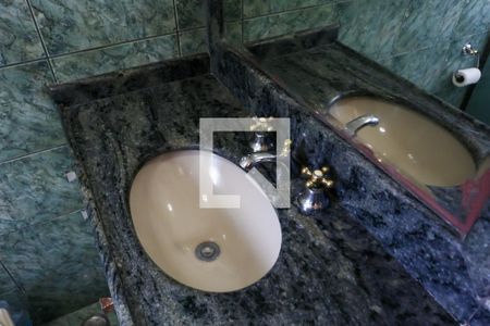 Casa à venda com 135m², 3 quartos e 3 vagasBanheiro da Suíte