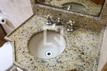 Casa à venda com 135m², 3 quartos e 3 vagasBanheiro