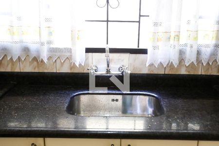 Casa à venda com 135m², 3 quartos e 3 vagascopa e cozinha