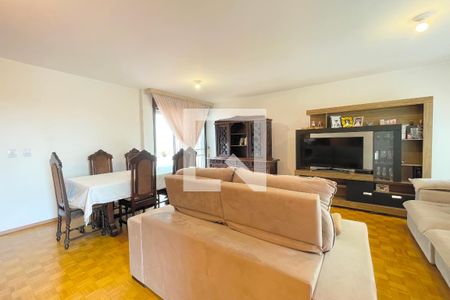 Sala de casa à venda com 3 quartos, 231m² em Jardim Sabará, Porto Alegre