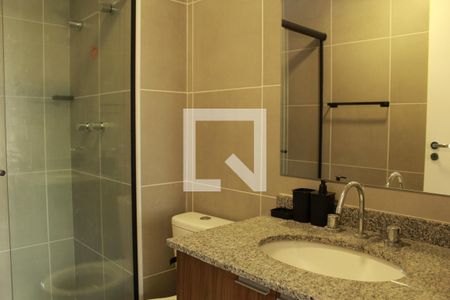 Banheiro de kitnet/studio à venda com 1 quarto, 27m² em Água Branca, São Paulo