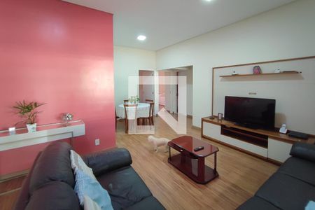 Sala de Estar de casa à venda com 4 quartos, 200m² em Vila Boa Vista, Campinas