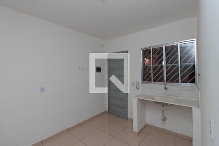 Sala/Cozinha de casa para alugar com 1 quarto, 35m² em Vila Ede, São Paulo