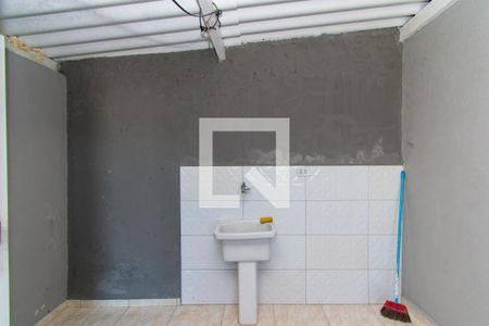 Casa à venda com 99m², 3 quartos e 1 vagaÁrea de Seviço