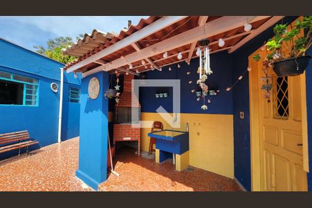 Casa à venda com 228m², 3 quartos e 2 vagas Casa à venda com 228m², 3 quartos e 2 vagasÁrea comum