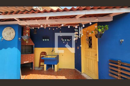 Casa à venda com 228m², 3 quartos e 2 vagas Casa à venda com 228m², 3 quartos e 2 vagasÁrea comum