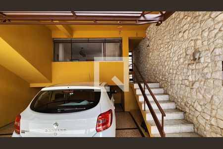 Casa à venda com 228m², 3 quartos e 2 vagas Casa à venda com 228m², 3 quartos e 2 vagasÁrea comum