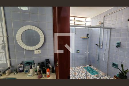 Casa à venda com 228m², 3 quartos e 2 vagas Casa à venda com 228m², 3 quartos e 2 vagasBanheiro Quarto