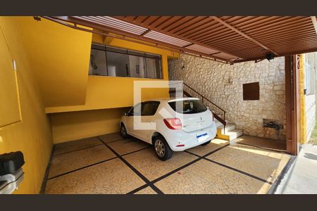 Casa à venda com 228m², 3 quartos e 2 vagas Casa à venda com 228m², 3 quartos e 2 vagasÁrea comum