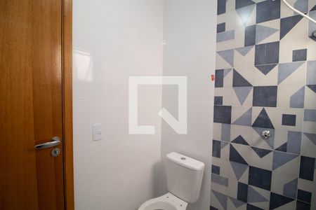 Banheriro de kitnet/studio para alugar com 1 quarto, 32m² em Vila Nivi, São Paulo