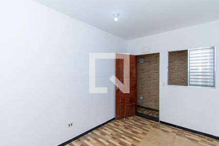 Quarto 2 de casa para alugar com 2 quartos, 100m² em Vila Industrial, São Paulo