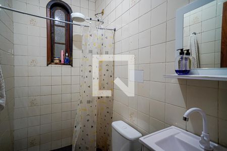 Banheiro de casa para alugar com 2 quartos, 75m² em Piratininga, Niterói