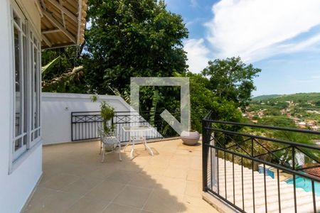 Casa de condomínio à venda com 550m², 4 quartos e 2 vagasÁrea Externa