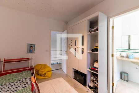 Casa de condomínio à venda com 550m², 4 quartos e 2 vagasQuarto 3